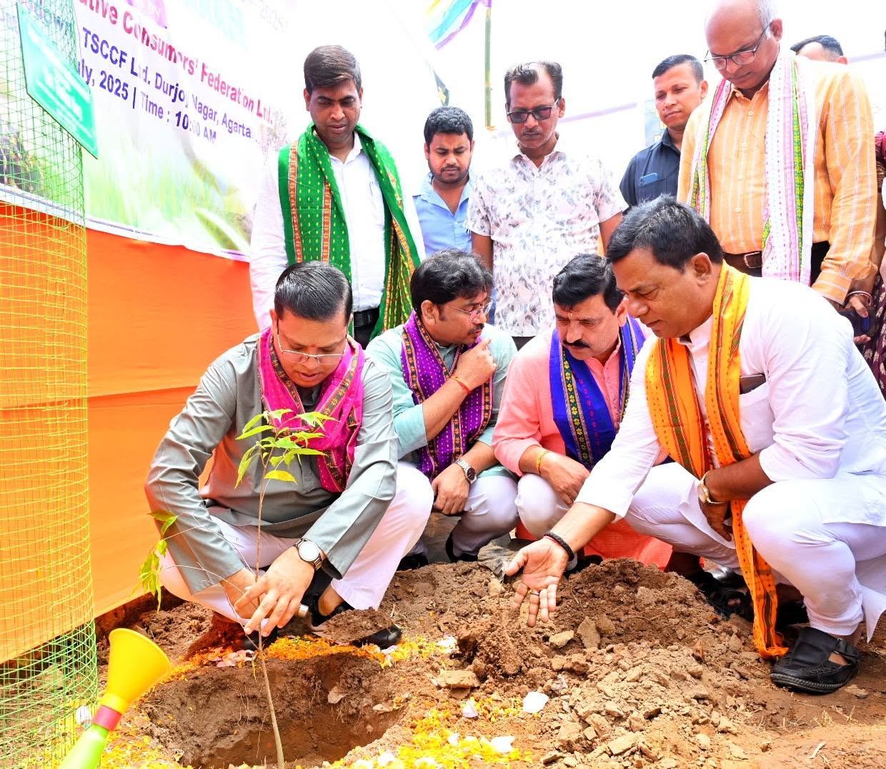 গাছ লাগানোর পাশাপাশি গাছের পরিচর্যারও সংকল্প নিতে হবে: মন্ত্রী টিংকু রায়