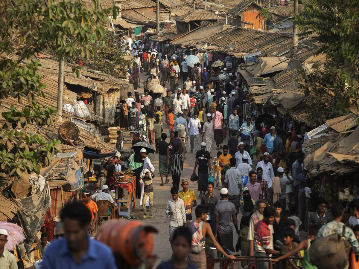 মিজোরাম থেকে প্রায় ৩,০০০ মিয়ানমার শরণার্থী নিজ দেশে প্রত্যাবর্তন
