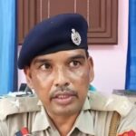 ইয়াবা কাণ্ডে জড়িত সঞ্জয় সূত্রধরকে গ্রেফতার করল আমতলী থানার পুলিশ