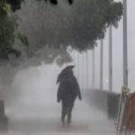 হংকংয়ে প্রবল বর্ষণে স্থবির জনজীবন, দ্বিতীয়বারের মতো জারি কালো বৃষ্টির সতর্কতা