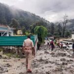 উত্তরাখণ্ডের চামোলিতে মেঘভাঙার তাণ্ডব: কিশোরীর মৃত্যু, বহু বাড়িঘর ও দোকান ক্ষতিগ্রস্ত, সেনাবাহিনী নামানো হয়েছে উদ্ধারকার্যে