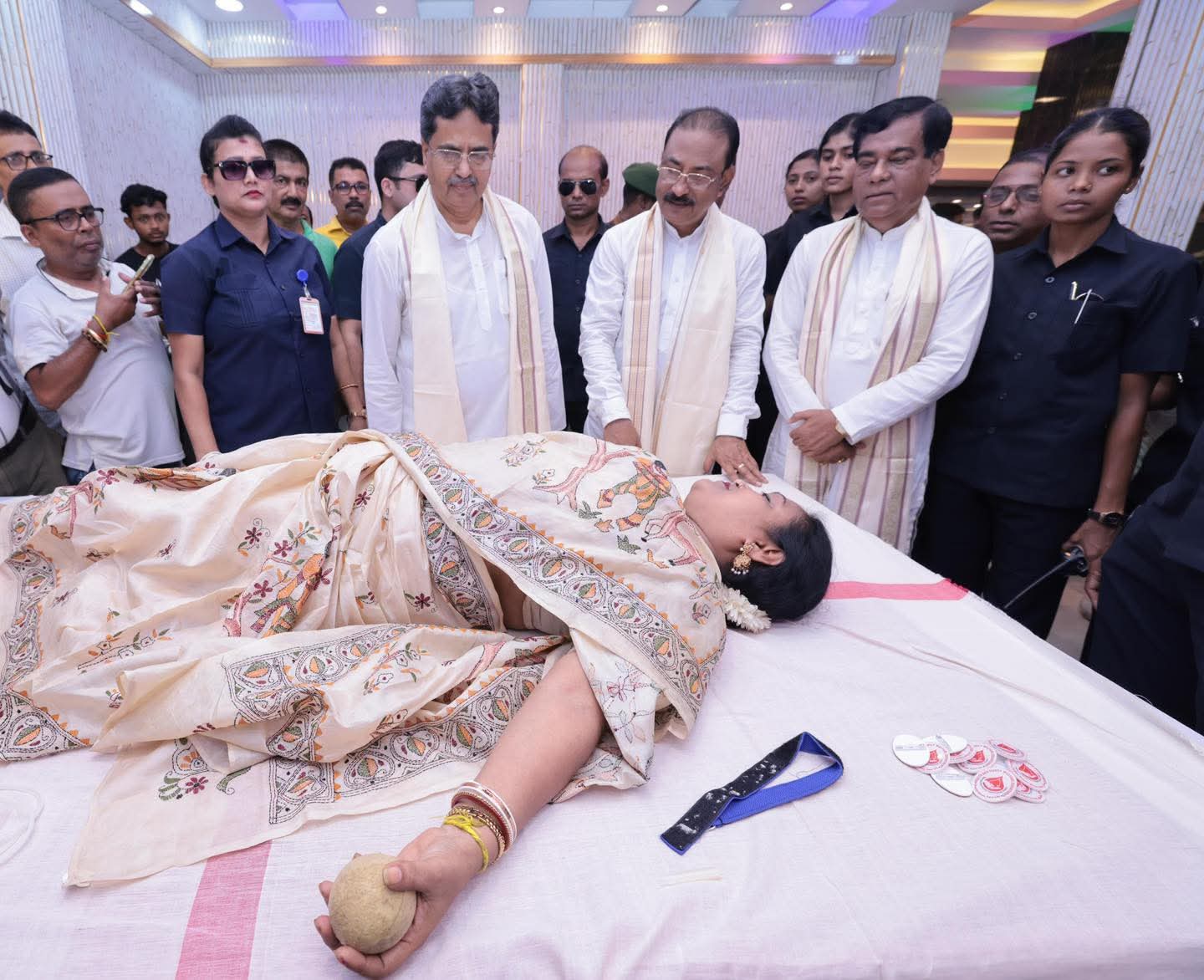 শিবনগর মডার্ন ক্লাব ও আমরা তরুণ দলের ৭৩তম প্রতিষ্ঠা দিবসে রক্তদান শিবির, উদ্বোধনে মুখ্যমন্ত্রী