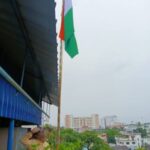 নিজ বাসভবনে জাতীয় পতাকা উত্তোলন করেন বিদ্যুৎমন্ত্রী