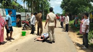 গাড়ি ও স্কুটির সংঘর্ষে গুরুতর&hellip;