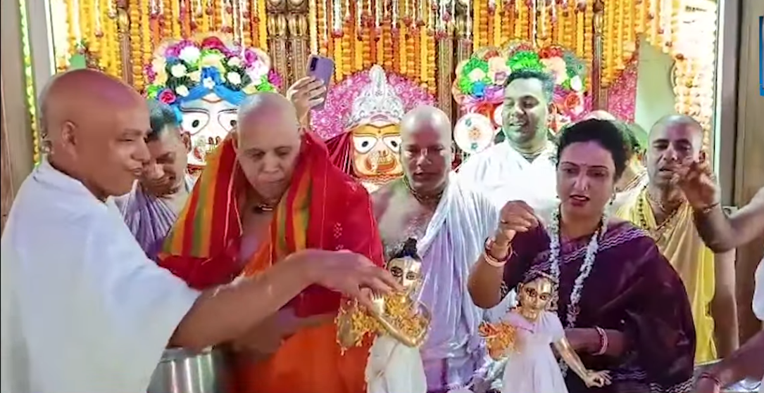 ভক্তিমুখর আবহে পালিত হল শ্রীরাধিকার&hellip;