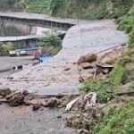 উত্তর ভারতে ভয়াবহ বন্যা পরিস্থিতি: মানালি-লে সড়কপথ ভেঙে পড়ল, বৈষ্ণো দেবী যাত্রা স্থগিত