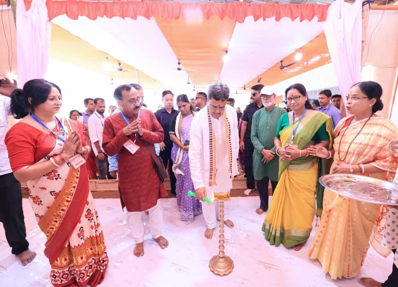 ষষ্ঠীর সকালে ধর্মনগরে দুটি দুর্গাপূজার&hellip;