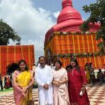 মহাসপ্তমীর পুণ্যতিথিতে কূর্মপীঠ মাতা ত্রিপুরাসুন্দরী মন্দিরে স্বপরিবারে পূজার্চনা