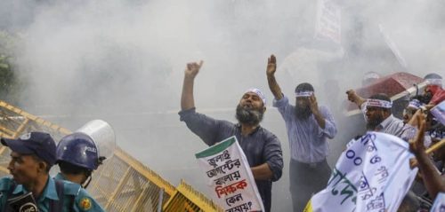 ঢাকায় শিক্ষকদের মিছিলে পুলিশের জলকামান-সাউন্ড&hellip;