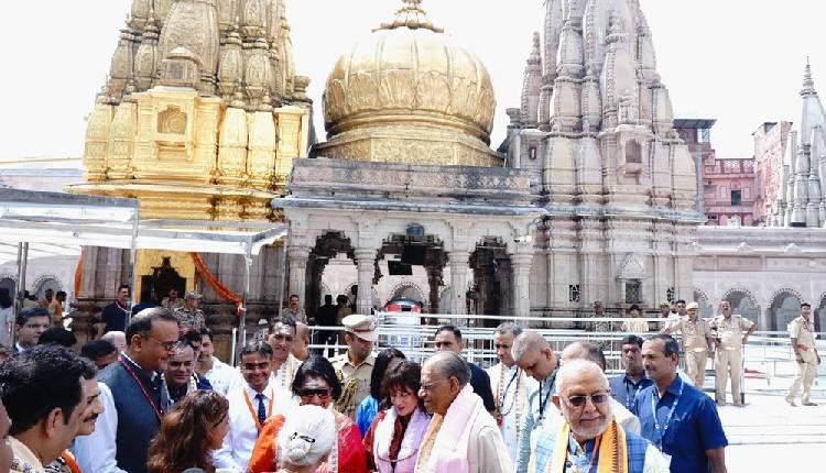 কাশীতে পুজো দিলেন মরিশাসের প্রধানমন্ত্রী&hellip;