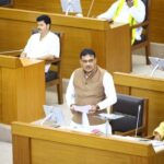 কেন্দ্রীয় সরকারের সঙ্গে সামঞ্জস্য বজায় রেখে ডিএ প্রদানের ব্যবধান কমানোর জন্য সরকার প্রচেষ্টা চালিয়ে যাচ্ছে, বিধানসভায় জানালেন অর্থমন্ত্রী