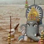 জম্মু ও কাশ্মীরে প্রবল বর্ষণ ও বন্যায় ট্রেন ও সড়ক যোগাযোগ ব্যাহত, বৈষ্ণোদেবী যাত্রা স্থগিত