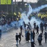 পাকিস্তানে রক্তাক্ত সংঘর্ষ, ইসরায়েলের বিরুদ্ধে প্রতিবাদ মিছিলে পুলিশের গুলিতে নিহত ১১