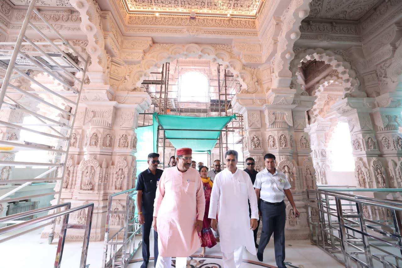 অযোধ্যায় সস্ত্রীক শ্রী রামলালার পবিত্র দর্শন করেন মুখ্যমন্ত্রী, ত্রিপুরার কল্যাণ কামনায় প্রার্থনা