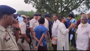 ত্রিপুরায় গরু চুরি করতে গিয়ে রাজ্যের দুই নাগরিককে কুপিয়েছে বাংলাদেশী চোর, একজনের মৃত্যু, গণরোষে তিন বাংলাদেশী চোরের মৃত্যু, ভারত সরকারের কাছে নিরপেক্ষ তদন্ত চাইল বাংলাদেশ সরকার