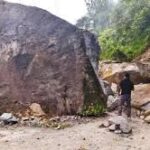 সিকিম: টানা বৃষ্টিতে ধসের আশঙ্কা, সেভক-রংপো জাতীয় সড়কে ভারী যান চলাচলে নিষেধাজ্ঞা