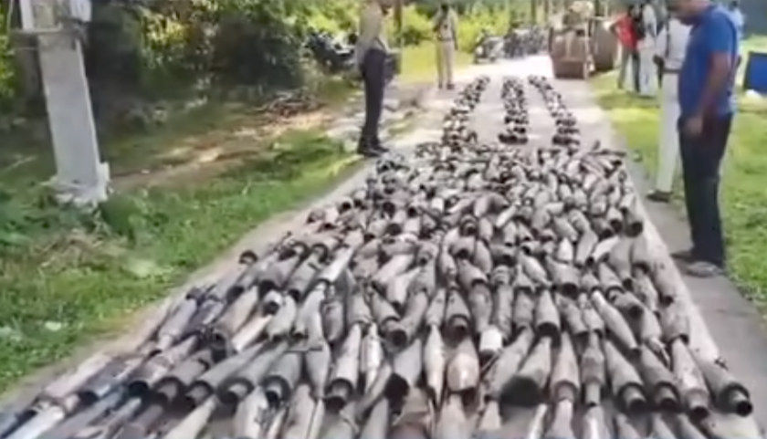 রাজ্যে প্রথমবার আদালতের নির্দেশে বিনষ্ট ৪১০টি বিকট শব্দযুক্ত সাইলেন্সার