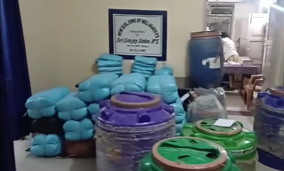 মেলাঘর থানার পুলিশের বিরাট সাফল্য, ৭২০ কেজি শুকনো গাঁজা উদ্ধার