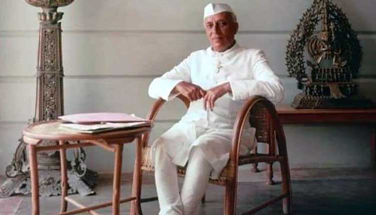 হিন্দের জওহর’-কে শ্রদ্ধা: জওহরলাল নেহরুর জন্মবার্ষিকীতে রাহুল গান্ধীর শ্রদ্ধার্ঘ্য