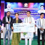 সরকার চায় আর্থিক প্রতিবন্ধকতার জন্য যেন কোনও মেধা হারিয়ে না যায়: মুখ্যমন্ত্রী