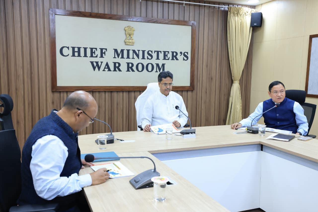 উত্তর-পূর্বাঞ্চলীয় পর্যটন সার্কিট সম্পর্কে ডোনার মন্ত্রীর সাথে পর্যালোচনা সভায় যোগদান করেন মুখ্যমন্ত্রী