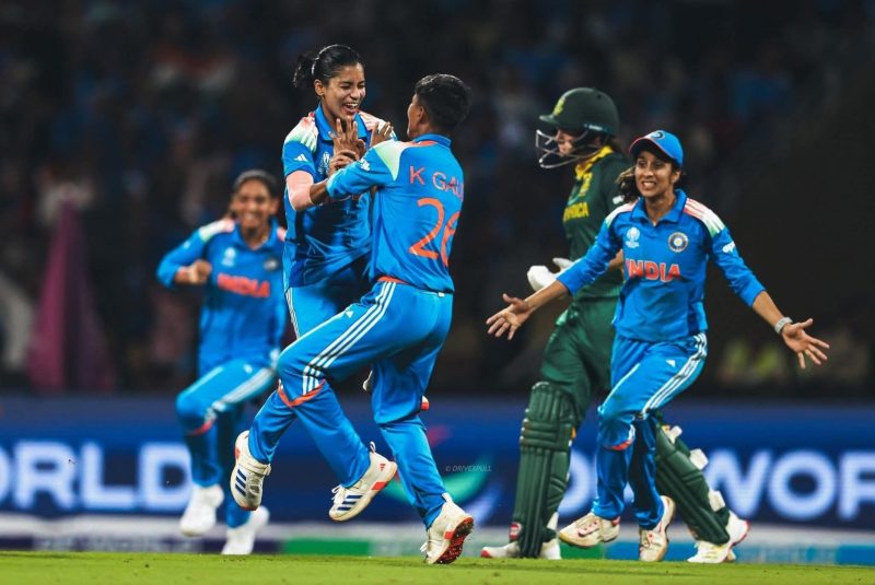 দীপ্তির ম্যাজিক, ইতিহাস গড়ল টিম ইন্ডিয়া! প্রথমবার বিশ্বকাপ চ্যাম্পিয়ন ভারত