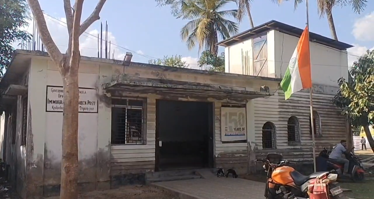 কৈলাসহর সীমান্তে পণ্য আদান-প্রদান বন্ধের&hellip;