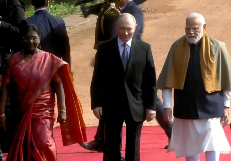 রাষ্ট্রপতি ভবনে রুশ প্রেসিডেন্ট ভ্লাদিমির&hellip;