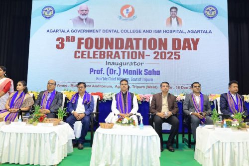 সবার মধ্যেই মেধা রয়েছে, সেই মেধাকে অধ্যাবসায়, পরিচর্যা, পরিশ্রম এবং চেষ্টার মাধ্যমে বিকশিত করতে হবে: মুখ্যমন্ত্রী