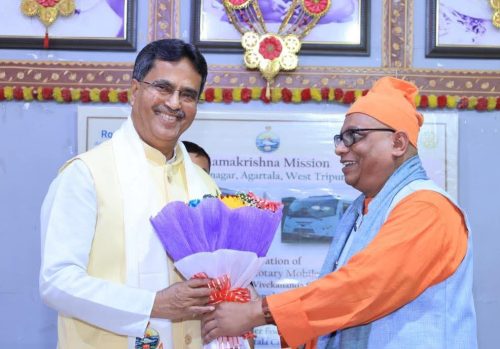 পড়াশুনার পাশাপাশি আধ্যাত্মিকতার সাথে নিজেকে যুক্ত রাখতে পারলে জীবনের চলার পথ মসৃণ হয়: মুখ্যমন্ত্রী