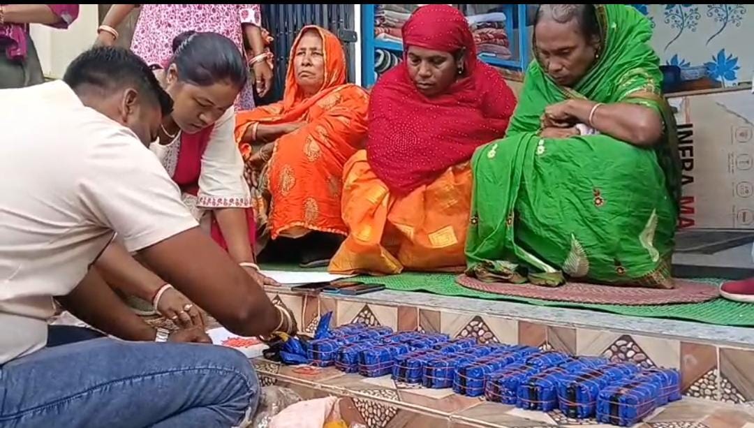 ধর্মনগরে মাদক পাচার চক্রের পর্দাফাঁস, ৪৪ হাজার ইয়াবাসহ তিন মহিলা গ্রেপ্তার