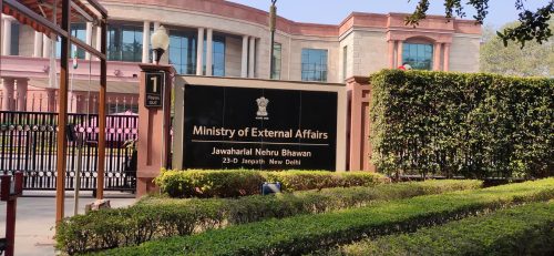 ঢাকায় ভারতীয় মিশনের নিরাপত্তা নিয়ে বাংলাদেশের হাইকমিশনারকে তলব করল বিদেশ মন্ত্রক