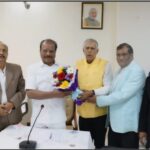 শিল্প সংস্থা, ব্যবসায়িক প্রতিষ্ঠান, প্রবীণ নাগরিক এবং পেনশনারদের সঙ্গে রাজ্যপালের বৈঠক অনুষ্ঠিত