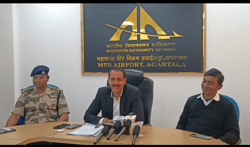 ১০ দিনে আগরতলা থেকে ইন্ডিগোর ৩৯ টি বিমান বাতিল, পরিস্থিতি স্বাভাবিকের লক্ষ্যে দিল্লির উদ্দেশ্যে ১৮৬ আসনের বিশেষ বিমানের ব্যবস্থা: এপি‌ডি কৃষণ মোহন নেহরা