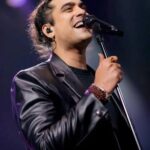 জুবিন নটিয়ালের সংগীতানুষ্ঠানকে কেন্দ্র করে পাস বিতরণে প্রথম দিনেই উপচে পড়া ভিড়