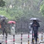 চেন্নাই ও তিরুভল্লুরে স্কুল বন্ধ, উওর বঙ্গোপসাগরে সাইক্লোনিক ঝড় ‘দিতওয়া’র প্রভাবে ভারী বৃষ্টি