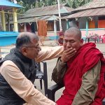 এঞ্জেল চাকমার পরিবারের সঙ্গে দেখা করলেন প্রাক্তন সাংসদ তরুণ বিজয়