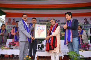 উন্নয়নমূলক কাজে রাজনৈতিক রং দেখে&hellip;