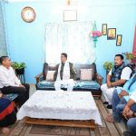 এঞ্জেল চাকমার বাড়িতে মুখ্যমন্ত্রী, শোকাহত পরিবারের পাশে থাকার আশ্বাস