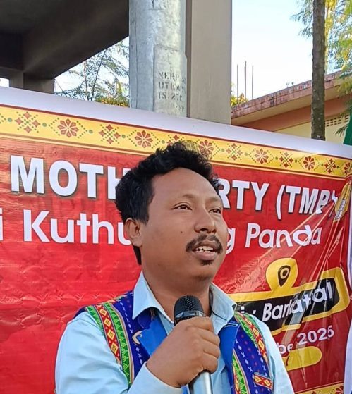 প্রাক্তন সাংসদ রেবতী ত্রিপুরার বিরুদ্ধে মানহানির মামলা দায়ের   তিপরা মথার যুব নেতা ডেভিড মুরাসিং – র