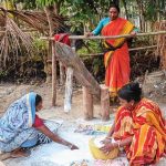 যান্ত্রিকতার ছোঁয়ায় হারিয়ে যেতে বসেছে ঢেঁকি ও পৌষ-পিঠের চিরাচরিত স্বাদ