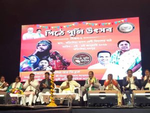 কাঁঠালিয়ায় পিঠে–পুলি উৎসব ঘিরে বাঙালি&hellip;