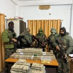 আগরতলায় আসাম রাইফেলস ও ডিআরআই’র যৌথ অভিযান: সোনার বিস্কুট ও নগদ অর্থ জব্দ