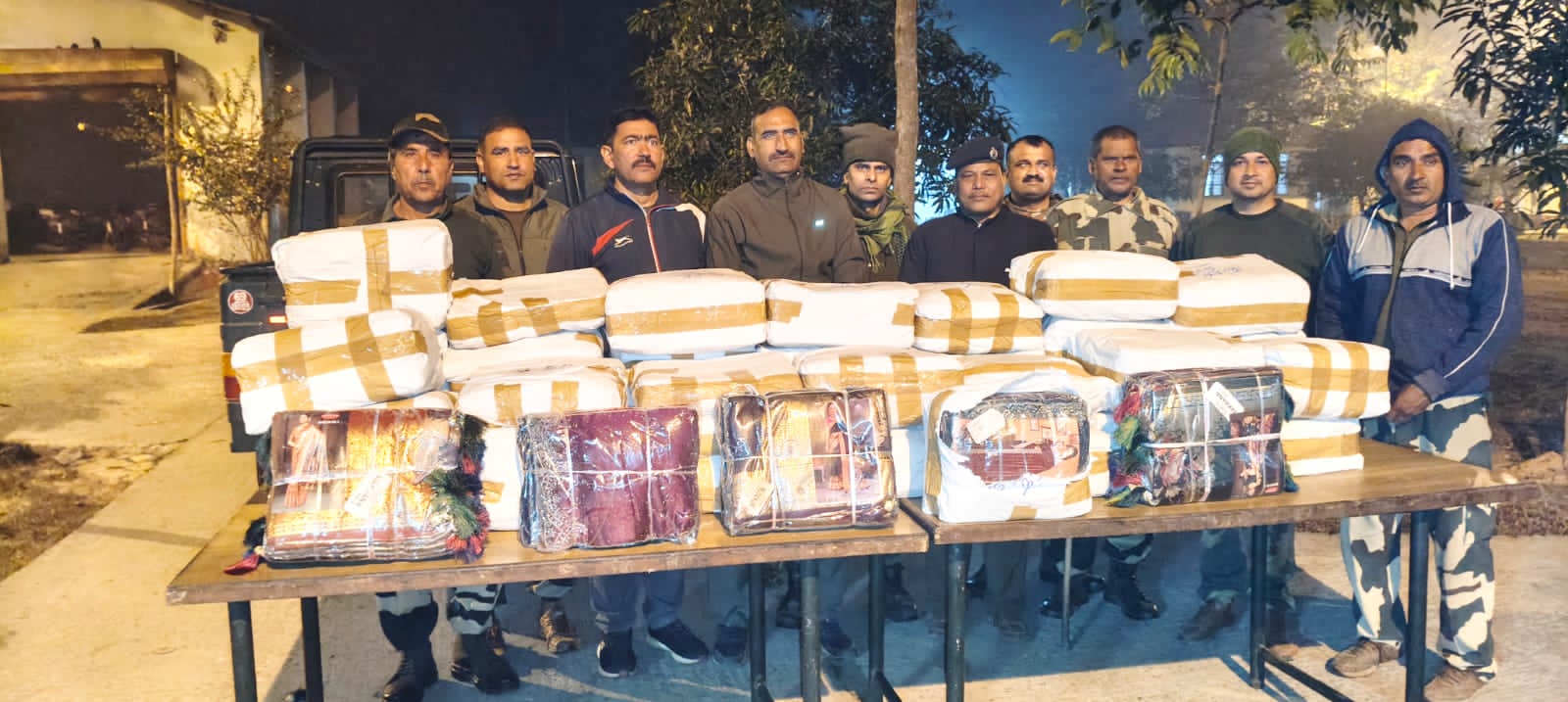 দক্ষিণ ত্রিপুরায় যৌথ অভিযানে পরিত্যক্ত স্থান থেকে ২৪০টি শাড়ি উদ্ধার