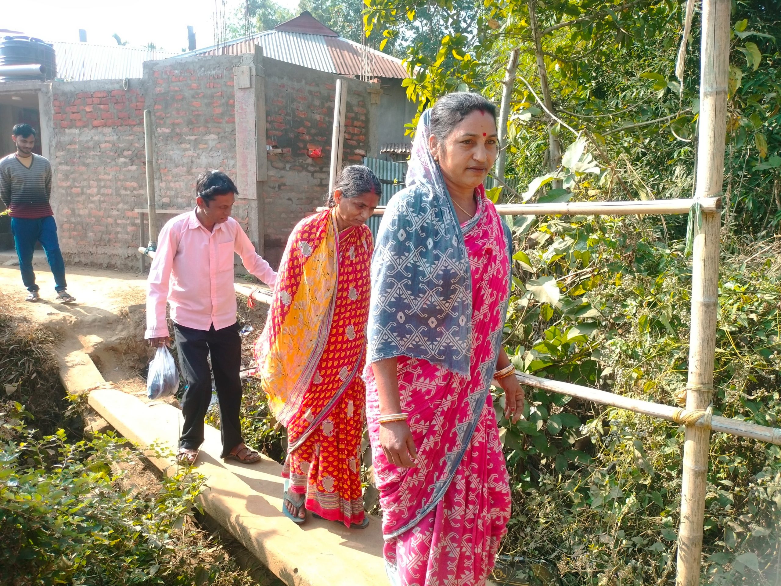 ভাঙা কালভার্টে নাজেহাল ৬০ কার্ড&hellip;