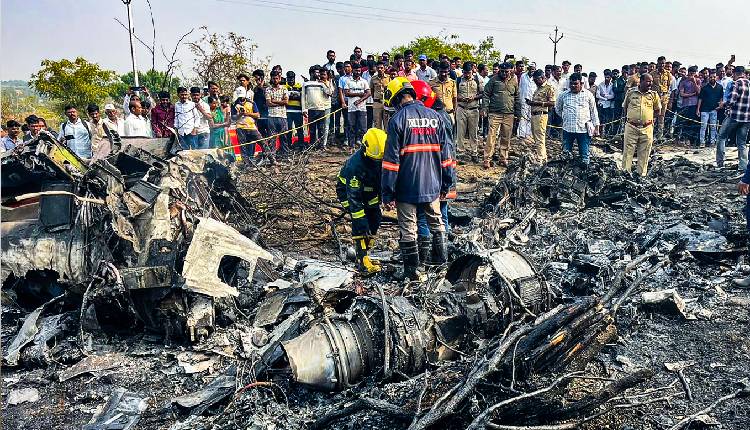 দুর্ঘটনাগ্রস্ত বিমানের ব্ল্যাক বক্স উদ্ধার, নির্দিষ্ট সময়সীমার মধ্যে তদন্ত শেষের আশ্বাস অসামরিক বিমান পরিবহণ মন্ত্রকের