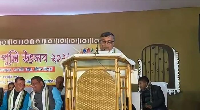 শিল্পের মাধ্যমে সংস্কৃতিকে জীবিত রাখছেন&hellip;