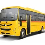 হাইট বার অমান্য করে বাঁধে ঢুকল যাত্রীবাহী বাস, রাস্তা আটকে বিপত্তি