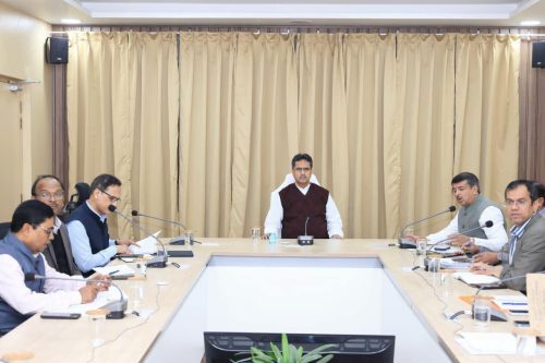 ফিন্ড অফিসারদের ক্ষেত্র পর্যায়ে গিয়ে কাজের নিয়মিত তদারকি করতে হবে: মুখ্যমন্ত্রী