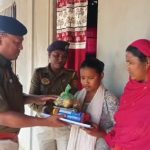 মূক ও বধির পরীক্ষার্থীর সাফল্য কামনা করে পাশে দাঁড়ালেন বিশ্রামগঞ্জ থানার ওসি